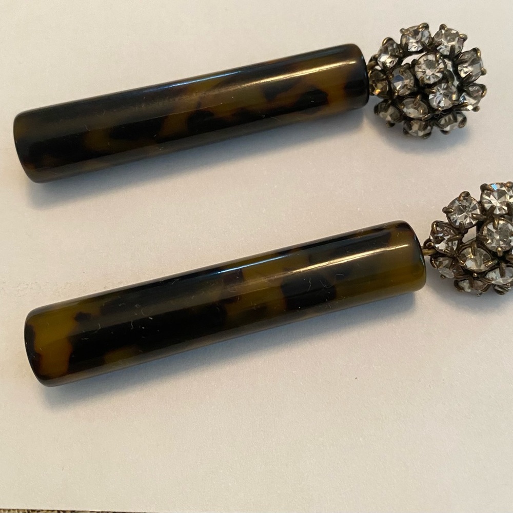 Tortoise and zirconia earrings.